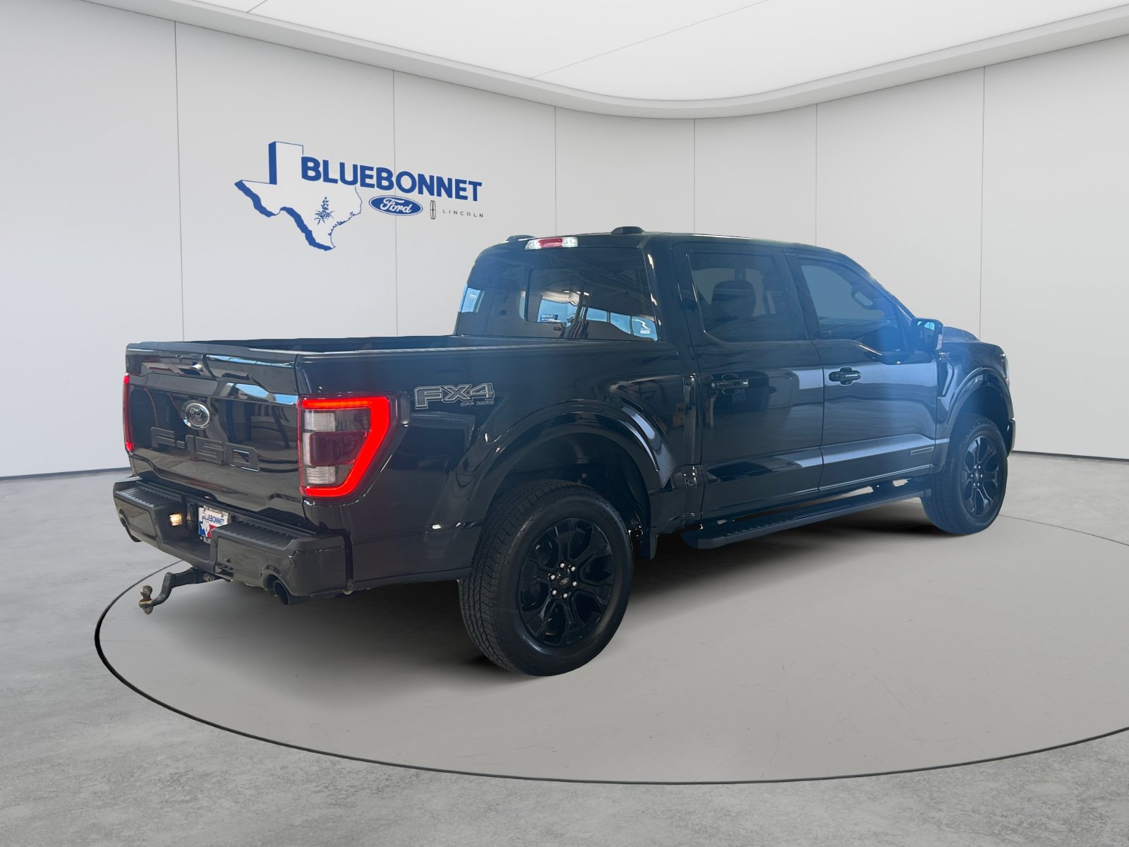Used 2023 Ford F150 Lariat w/ Equipment Group 502A High AWD/4WD image 5