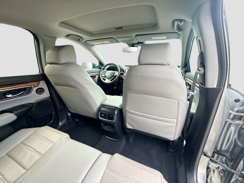 Certified 2019 Honda CR-V Touring image 30