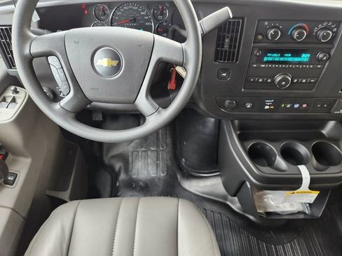 New 2025 Chevrolet Express 2500 Extended RWD image 27