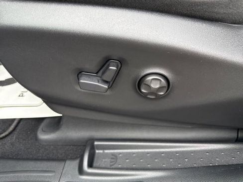 New 2026 Chrysler Voyager LX image 27