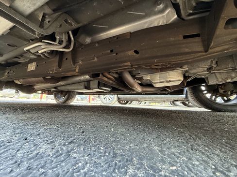 Used 2015 Chevrolet Express 2500 image 30