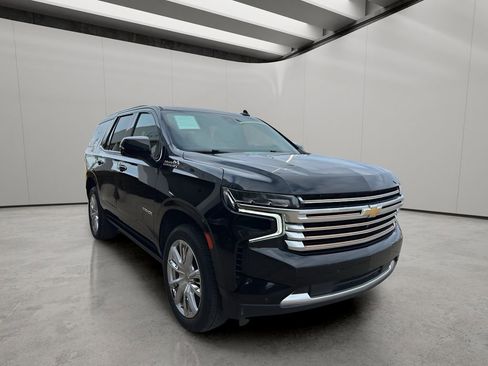 Used 2021 Chevrolet Tahoe High Country w/ Premium Package image 7