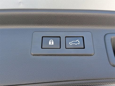 Used 2020 Subaru Forester Premium image 30