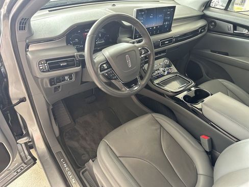 Used 2022 Lincoln Nautilus Reserve w/ Equipment Group 201A image 12