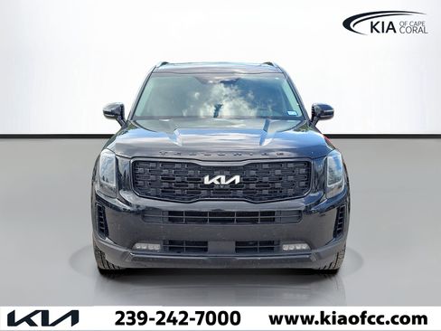 Used 2022 Kia Telluride SX w/ Nightfall Edition Package AWD/4WD image 2