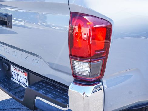 Used 2021 Toyota Tacoma SR5 image 8