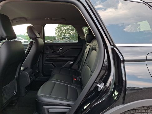 Certified 2026 Lincoln Corsair Premiere AWD/4WD image 10