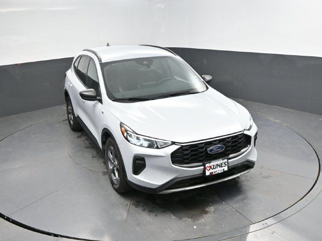 Used 2025 Ford Escape ST-Line FWD image 37