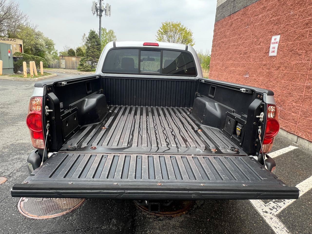 Used 2008 Toyota Tacoma 4x4 Access Cab V6 image 9