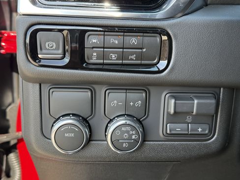 New 2026 GMC Yukon XL Elevation w/ Elevation Premium Package image 20