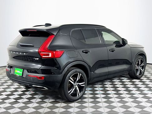 Used 2020 Volvo XC40 T5 R-Design image 10