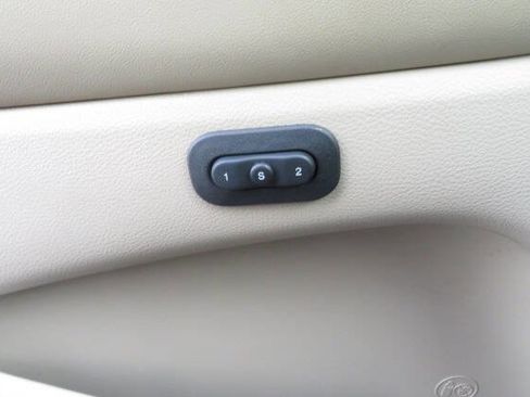 Used 2018 Jeep Grand Cherokee Limited w/ Trailer Tow Group IV image 19