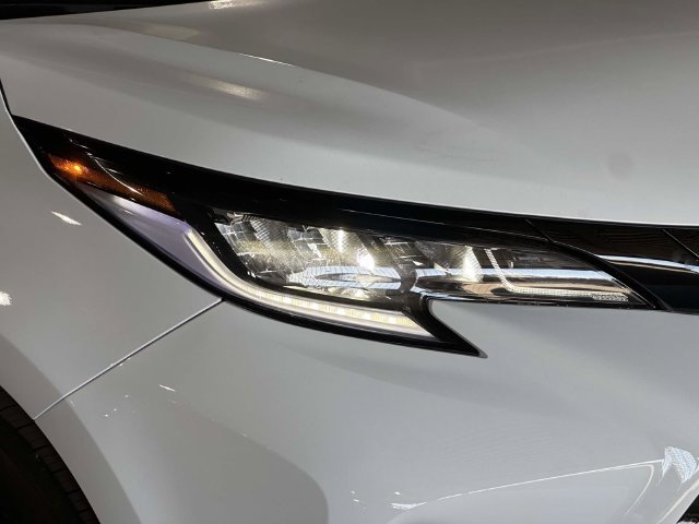 New 2026 Toyota Sienna XSE AWD/4WD image 9