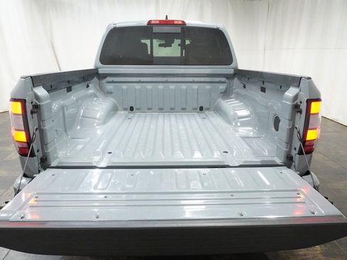 Used 2023 Nissan Frontier PRO-4X w/ Technology Package image 6