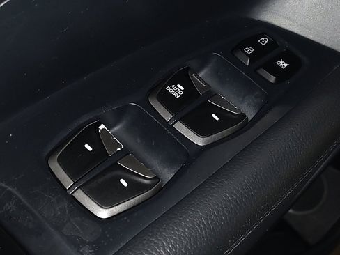 Used 2018 Hyundai Santa Fe Sport image 27