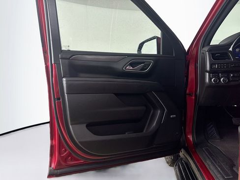 Used 2024 GMC Yukon AT4 w/ Technology Package image 11