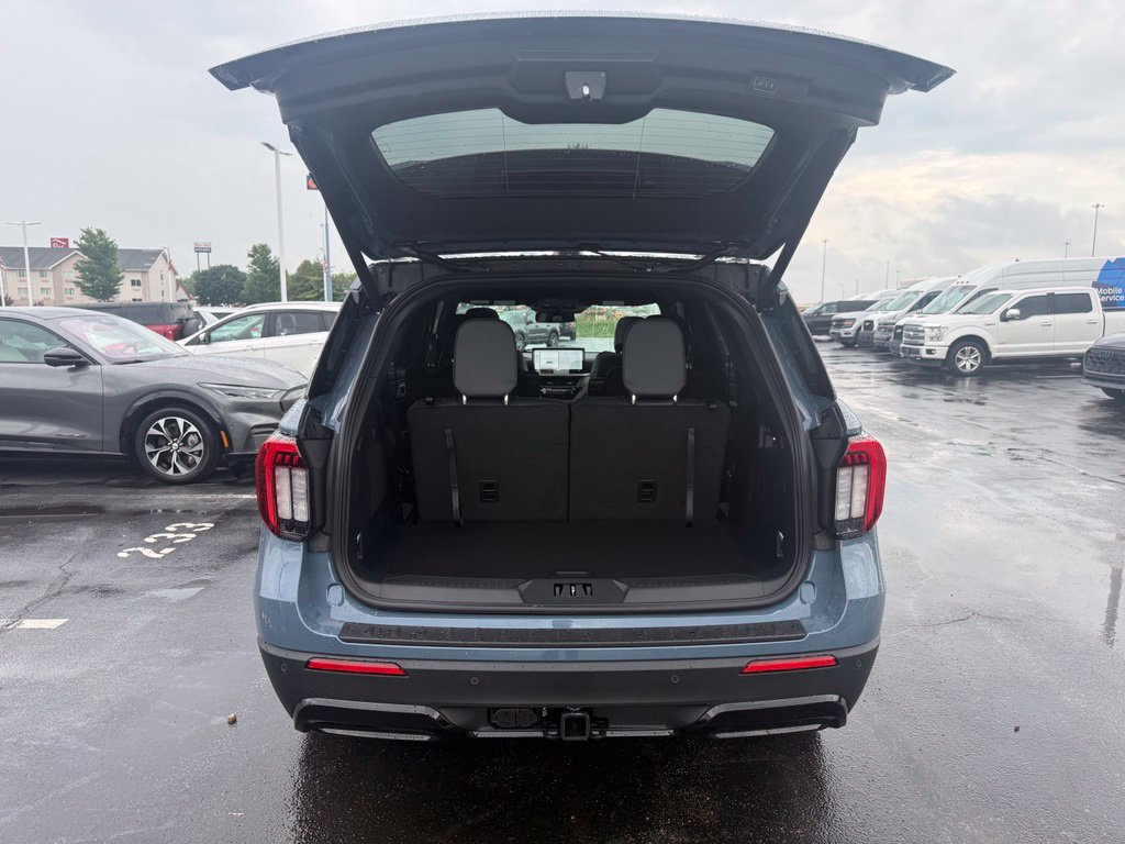 New 2026 Ford Explorer ST-Line w/ ST-Line Street Pack AWD/4WD image 50