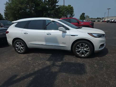 Used 2018 Buick Enclave Avenir w/ Avenir Technology Package AWD/4WD image 5