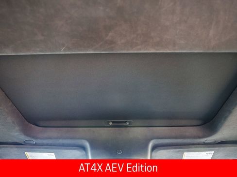 Used 2025 GMC Sierra 2500 AT4X w/ AT4X AEV Edition AWD/4WD image 16