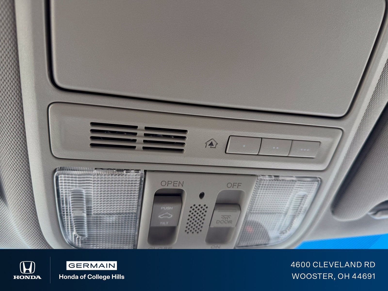 Used 2012 Honda Odyssey Touring image 27