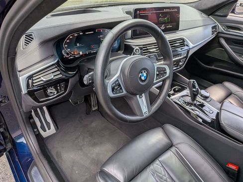 Used 2023 BMW M550i xDrive w/ Executive Package AWD/4WD image 9