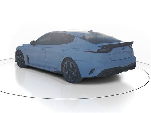 Used 2019 Kia Stinger GT2 image 3