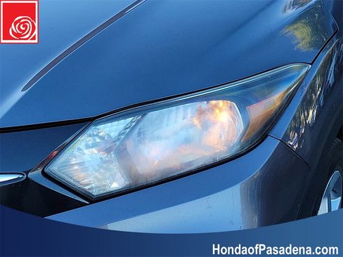 Used 2017 Honda HR-V LX image 27