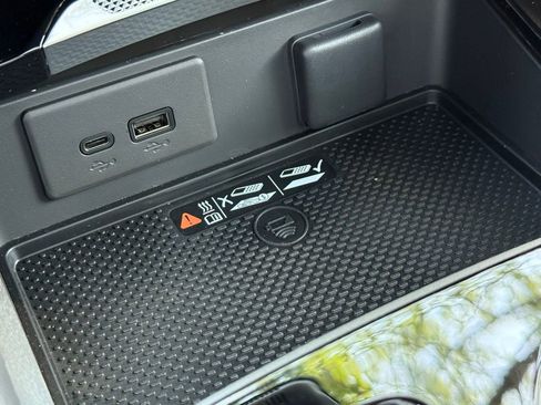 New 2025 Buick Envision Sport Touring image 7