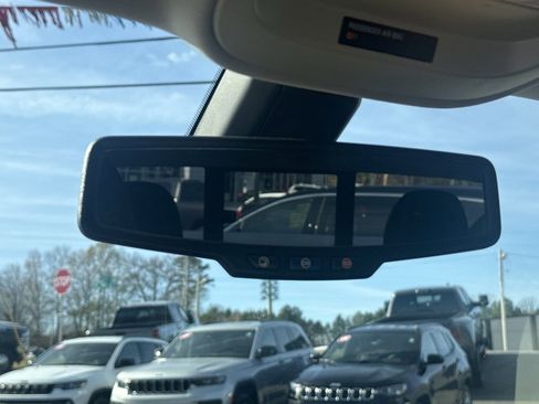 Used 2016 Chevrolet Colorado Z71 image 28