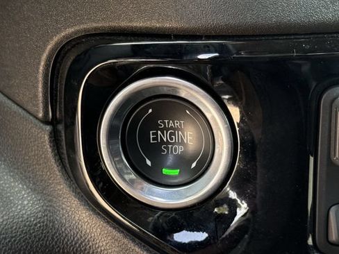 Certified 2026 Chevrolet Silverado 1500 LT AWD/4WD image 23