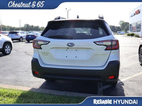 Used 2025 Subaru Outback Premium AWD/4WD image 20