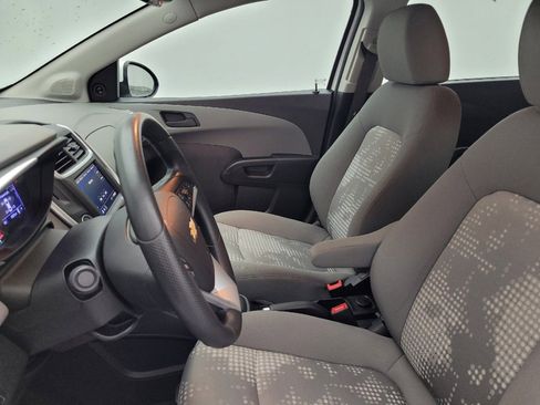 Used 2020 Chevrolet Sonic LT image 17