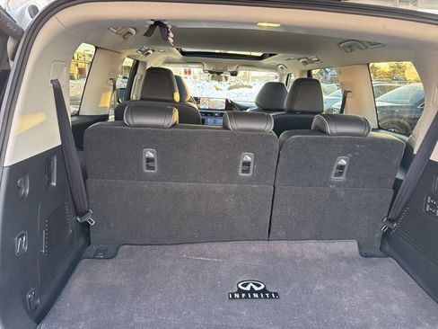 Certified 2025 INFINITI QX80 Sensory image 9