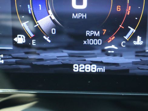 Used 2025 Chevrolet Suburban High Country AWD/4WD image 29