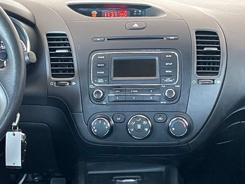 Used 2016 Kia Forte LX FWD image 12