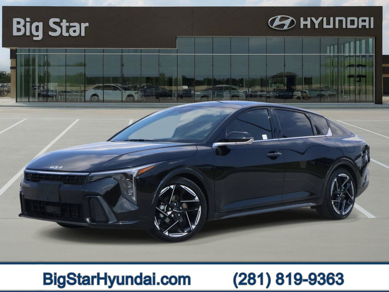 Used 2026 Kia K4 GT-Line w/ GT-Line Premium Package FWD image 1