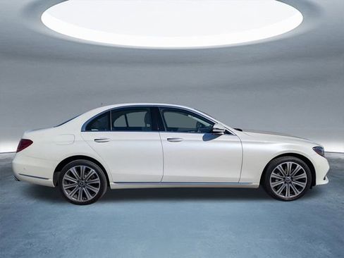 Used 2018 Mercedes-Benz E 400 E 400 image 3