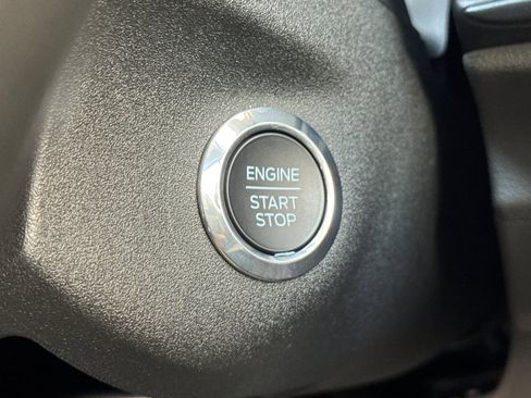 New 2026 Ford E-Transit 148 High Roof Extended image 21