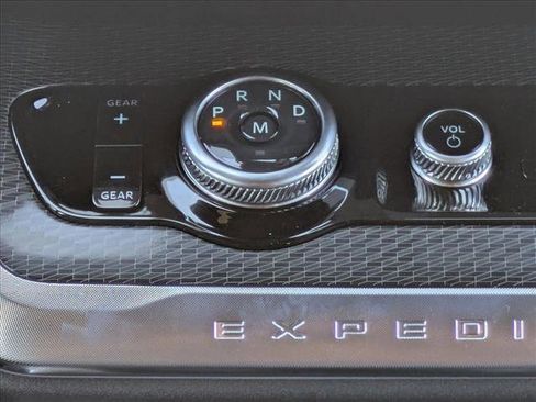 New 2025 Ford Expedition Platinum w/ Stealth Appearance Package image 12