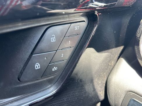Used 2025 Chevrolet Blazer EV RS FWD image 15