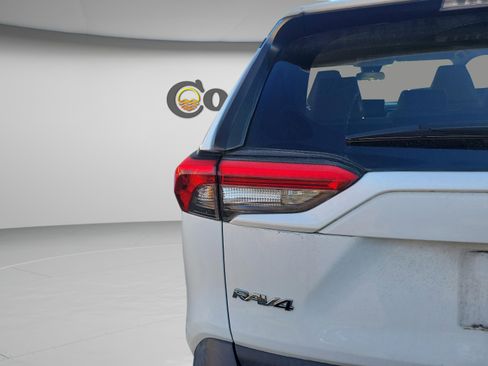 Certified 2021 Toyota RAV4 LE image 24