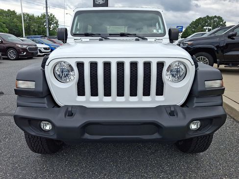 Used 2020 Jeep Wrangler Unlimited Sport AWD/4WD image 2