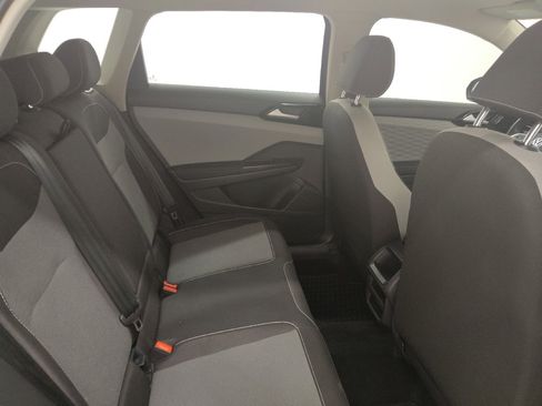 Used 2024 Volkswagen Taos S w/ MDO Package image 19