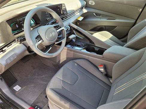 New 2025 Hyundai Elantra Blue image 8