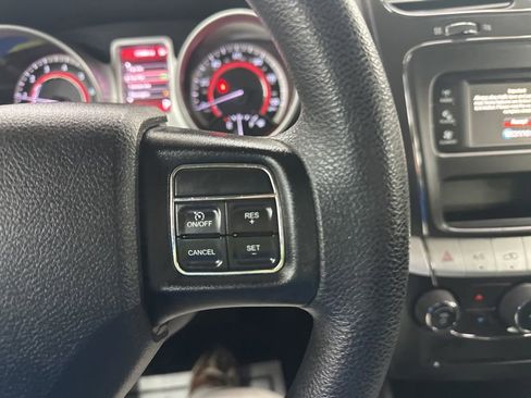 Used 2014 Dodge Journey SXT w/ Flexible Seating Group image 35