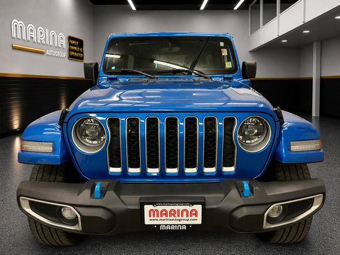 Certified 2023 Jeep Wrangler Unlimited Sahara w/ Cold Weather Group AWD/4WD image 15