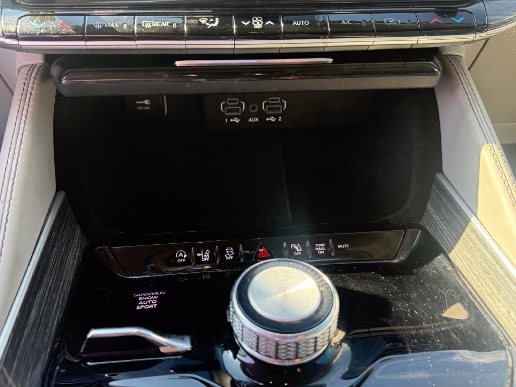 Used 2022 Jeep Wagoneer Series II w/ Flexible Seating Group AWD/4WD image 26