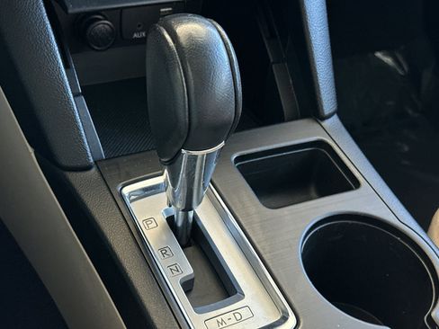 Used 2017 Subaru Outback 2.5i Limited image 22