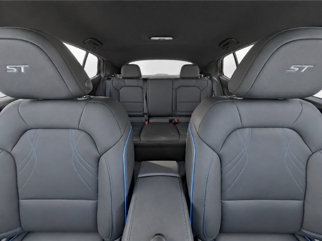 New 2026 Buick Envista Sport Touring w/ Convenience I Package FWD image 18
