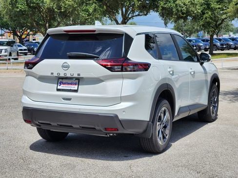 New 2026 Nissan Rogue SV image 3